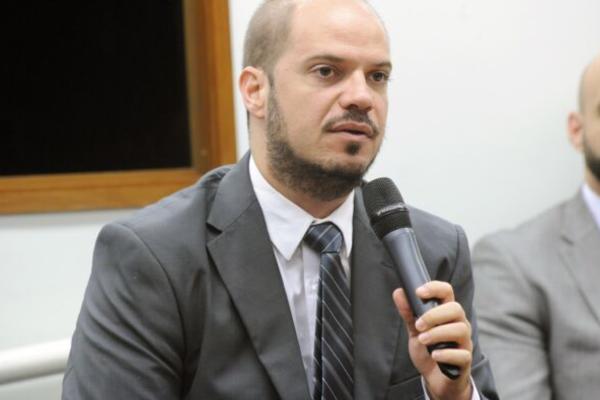 Jonas Valente